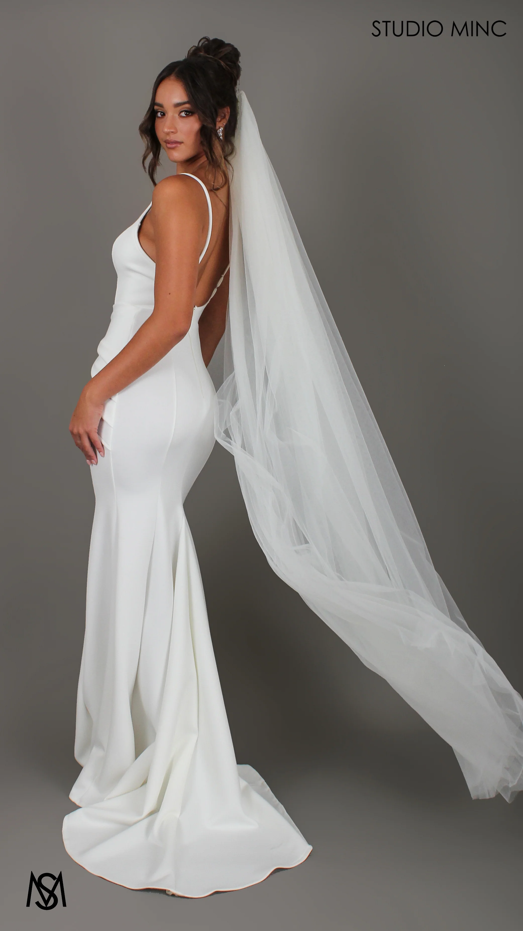 Classic Tulle Veil - 1.5m Midi - Image 3