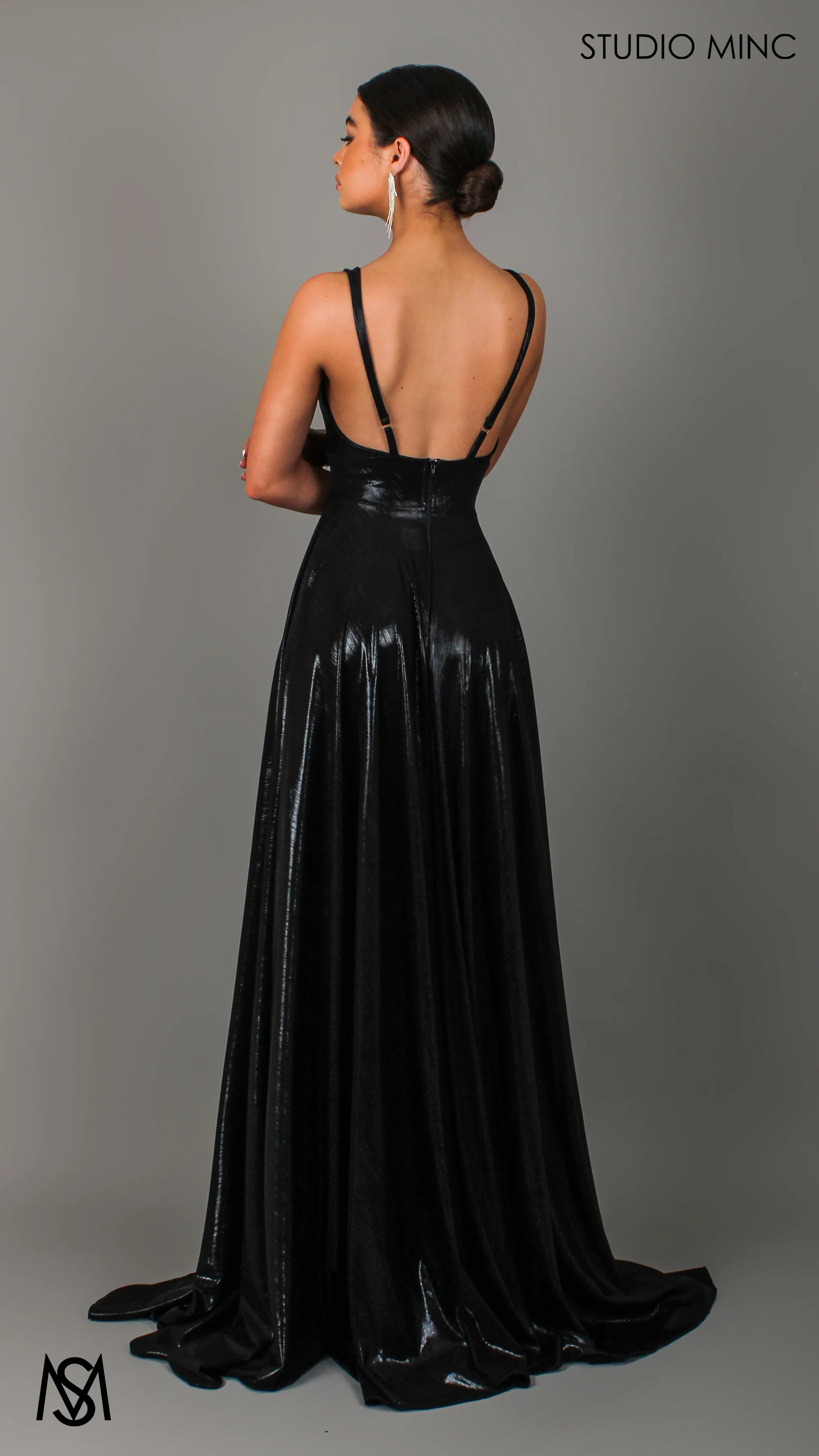 Lustre - Black Formal Dress, Metallic V Plunge Neckline with leg Split - Image 3