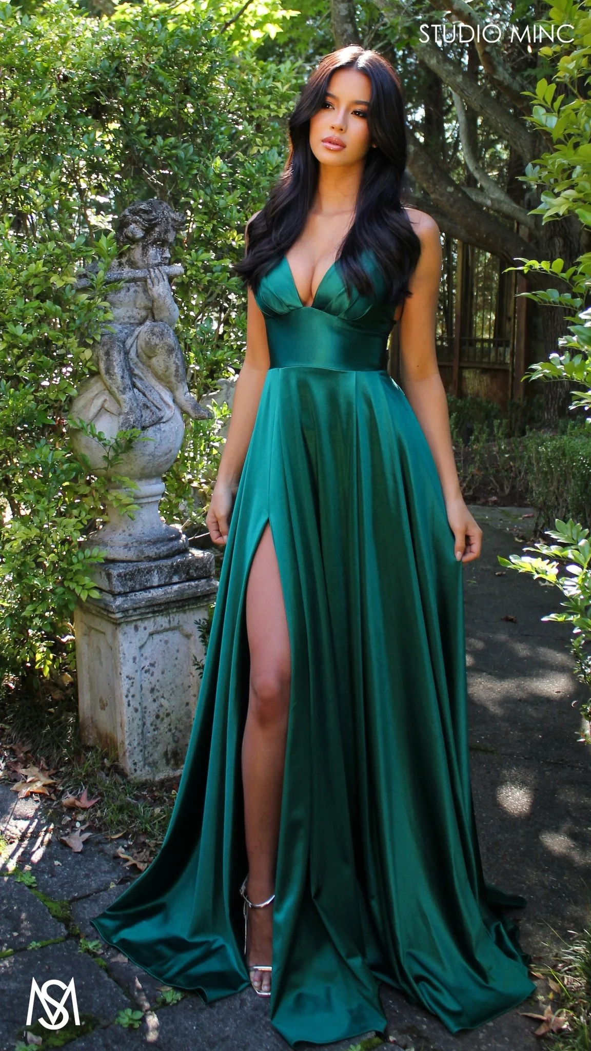 Timeless - Emerald Green formal dress | V neckline, backless A-line Satin Gown with Pockets - Image 4